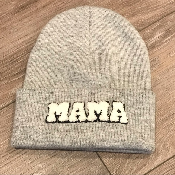 Mama Beanie / Toque Embroidered - Picture 1 of 2